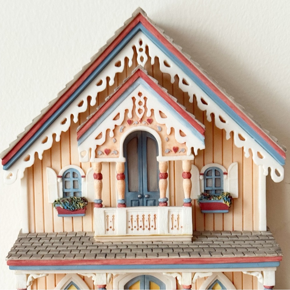 Brian Baker Martha’s Vineyard Cottage Wall Mantel Sculpture Hand Painted Vintage - Picture 5 of 16